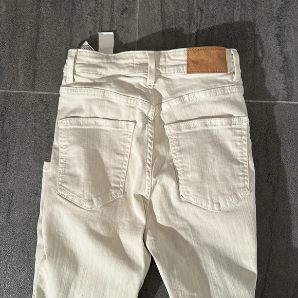 Zara light beige cream woman high rise jeans size 34 US size 2 - Picture 4 of 4
